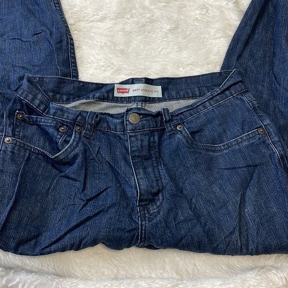 Levi’s 541 Athletic Fit‎ Jeans - Picture 2 of 6